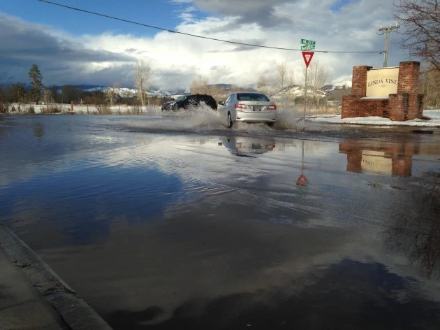 flooding flooding